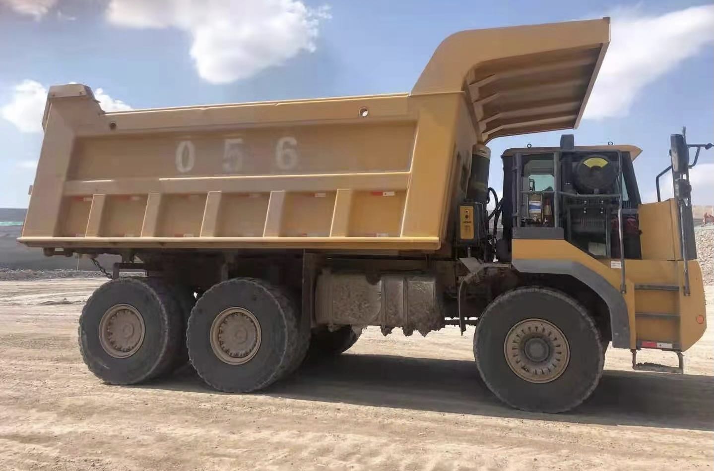 徐工XDR90T自卸車(chē).jpg