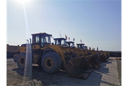 YH955裝載機(jī)